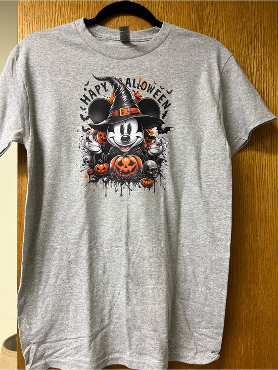 Gildan Tops - Gray Halloween Mickey Mouse Graphic T-Shirt